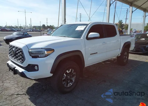 2023 Toyota Tacoma Trd Off Road z USA, uszkodzony, nr VIN 3TMCZ5AN1PM650389